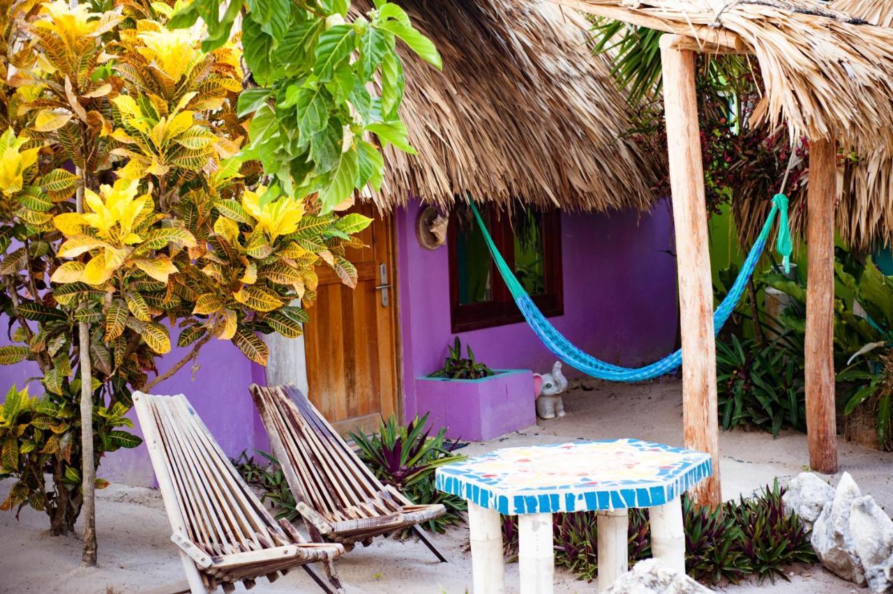 Nacional Beach Club & Bungalows Mahahual Esterno foto