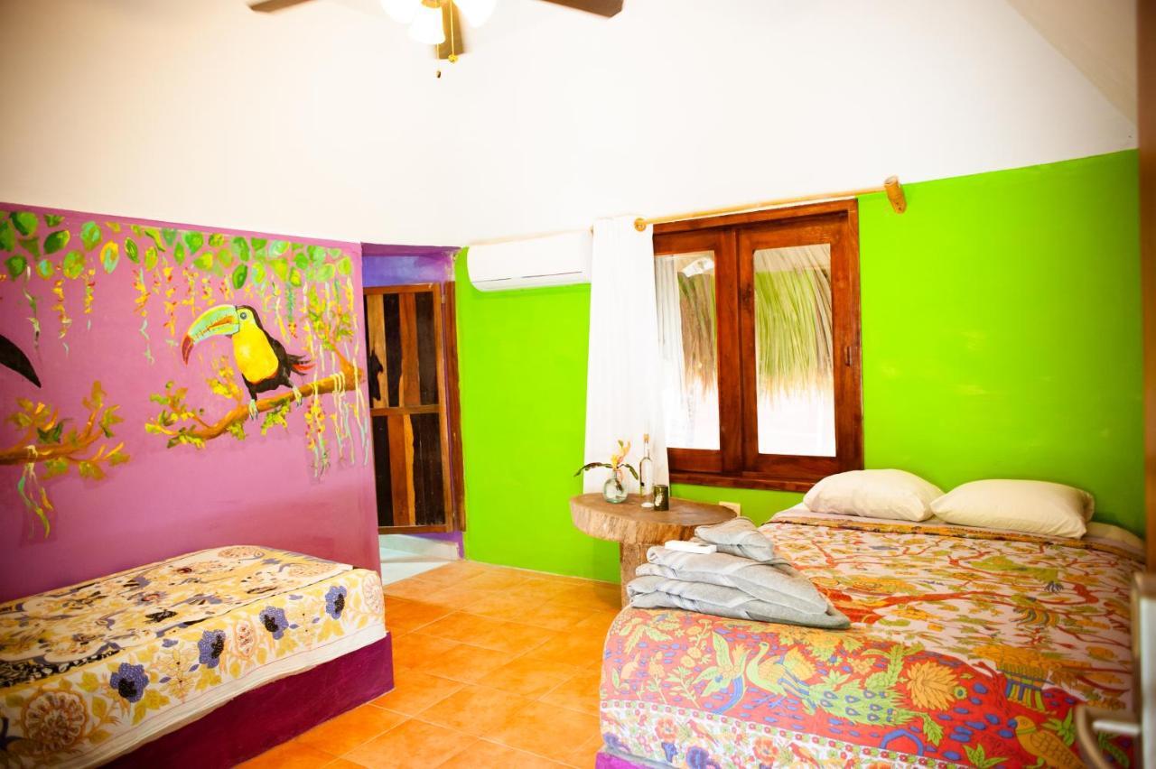 Nacional Beach Club & Bungalows Mahahual Esterno foto