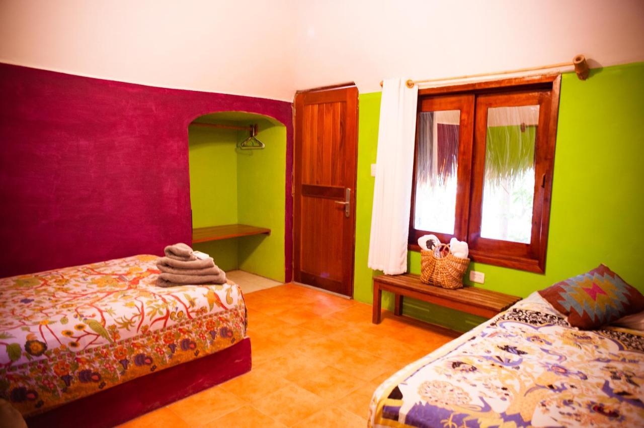 Nacional Beach Club & Bungalows Mahahual Esterno foto
